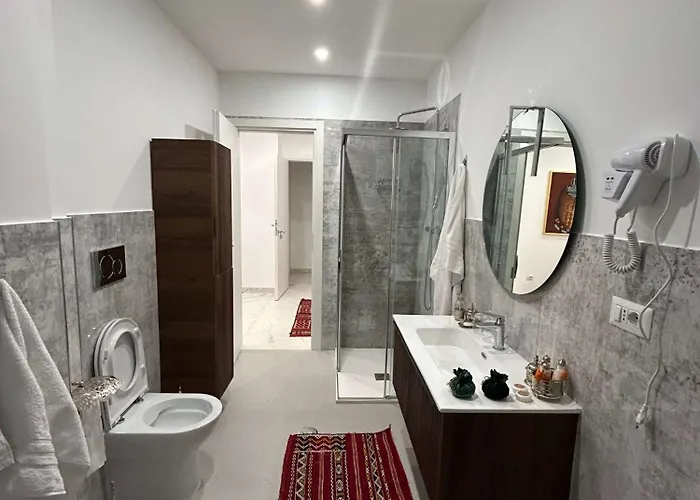 לינה וארוחת בוקר Marrakech Luxury 4*