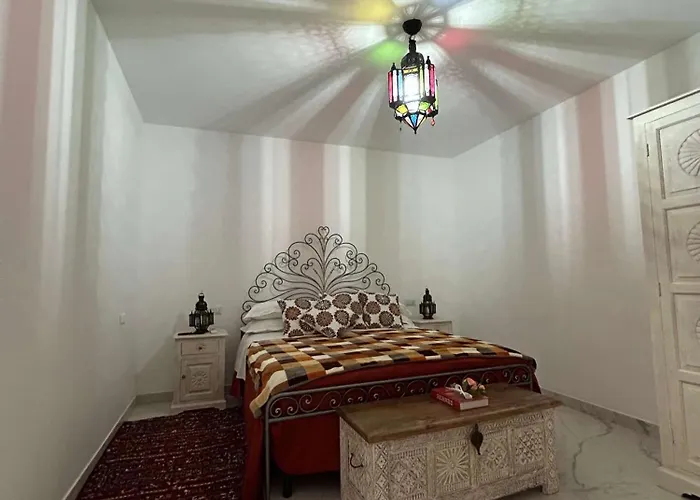 לינה וארוחת בוקר Marrakech Luxury 4*